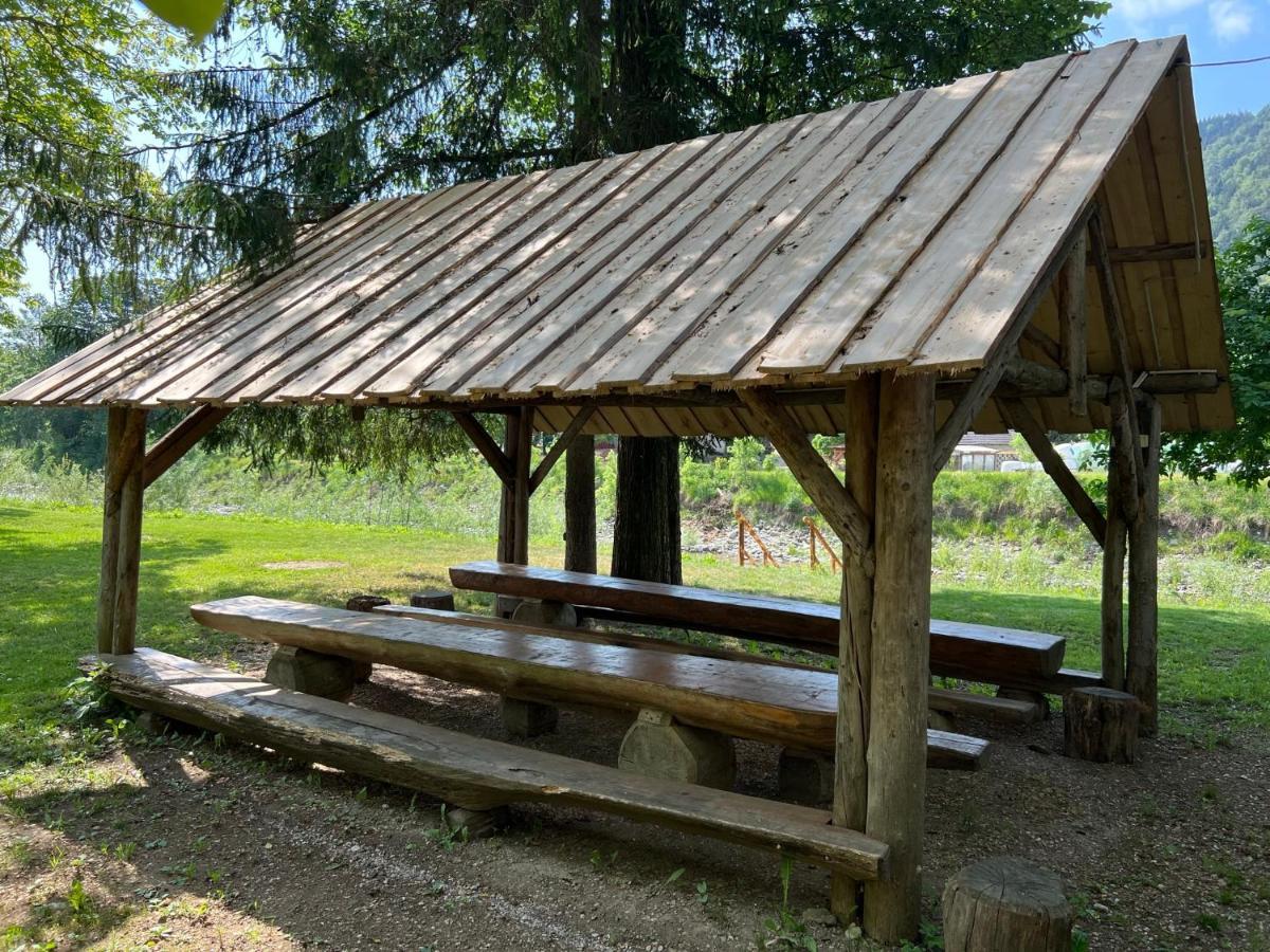 Отель Kamp Na Otoku - Ljubno Ob Savinji Экстерьер фото